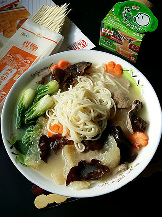 ����С����